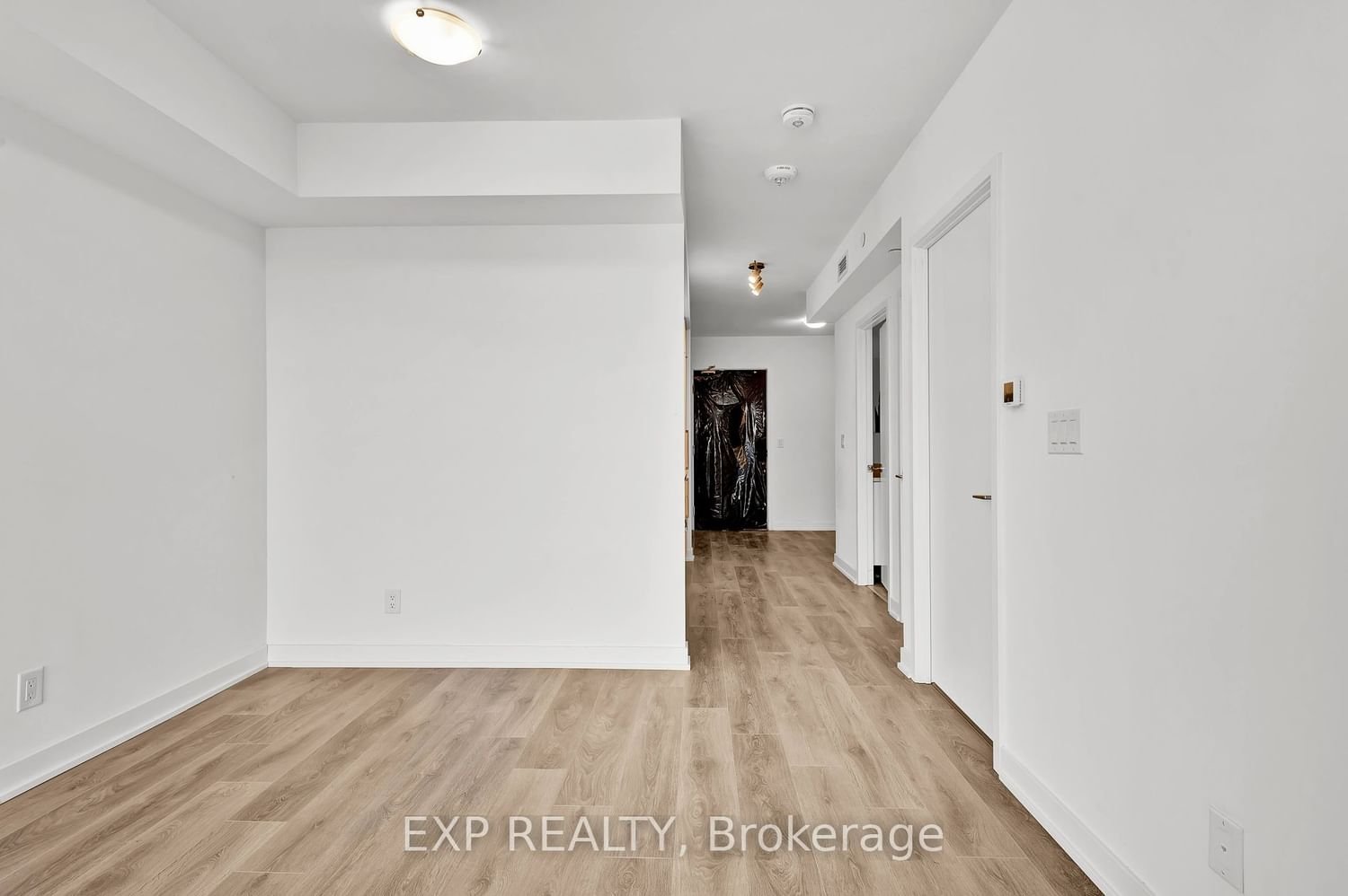 2033 Kennedy Rd, unit 2305 for rent - image #13