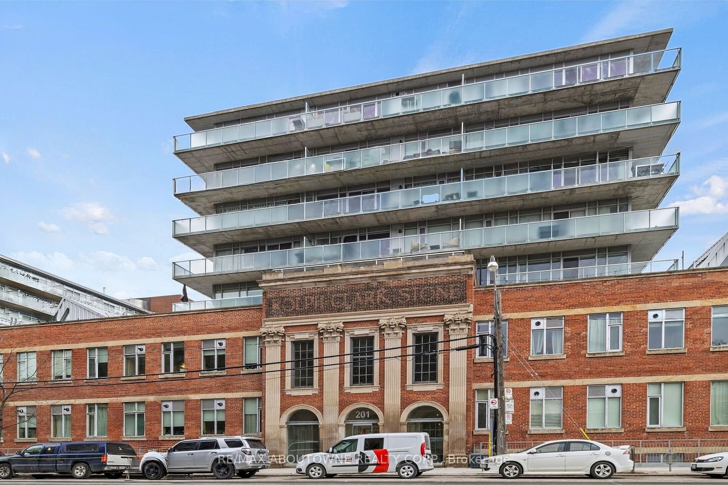 201 Carlaw Ave, unit 711 for rent - image #10