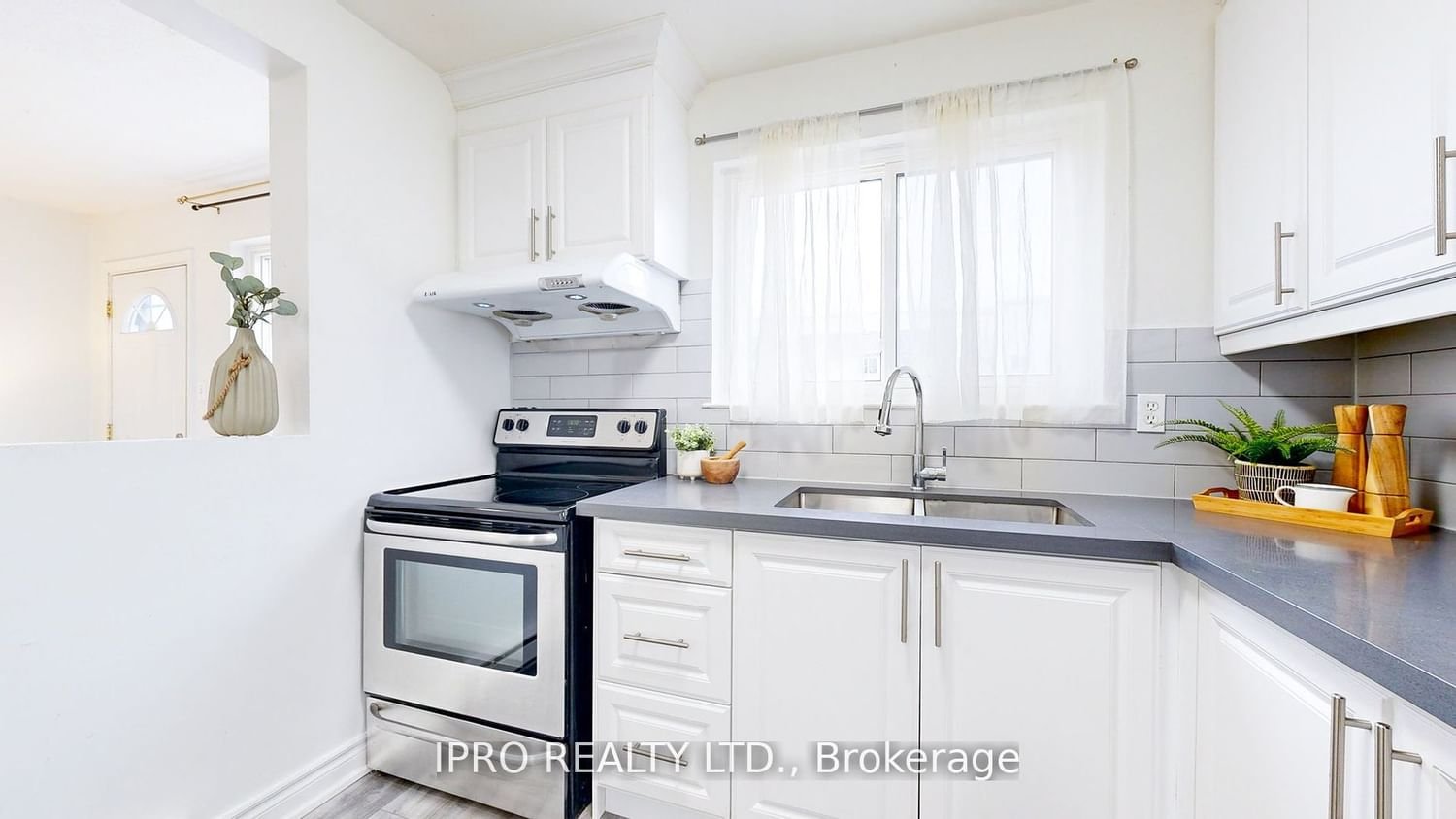 401 Wentworth St W, unit 40 for sale - image #10