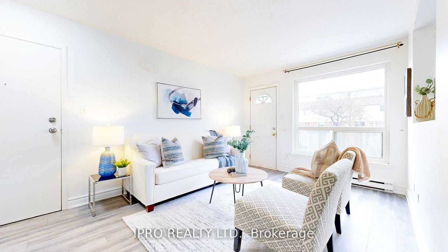401 Wentworth St W, unit 40 for sale - image #2