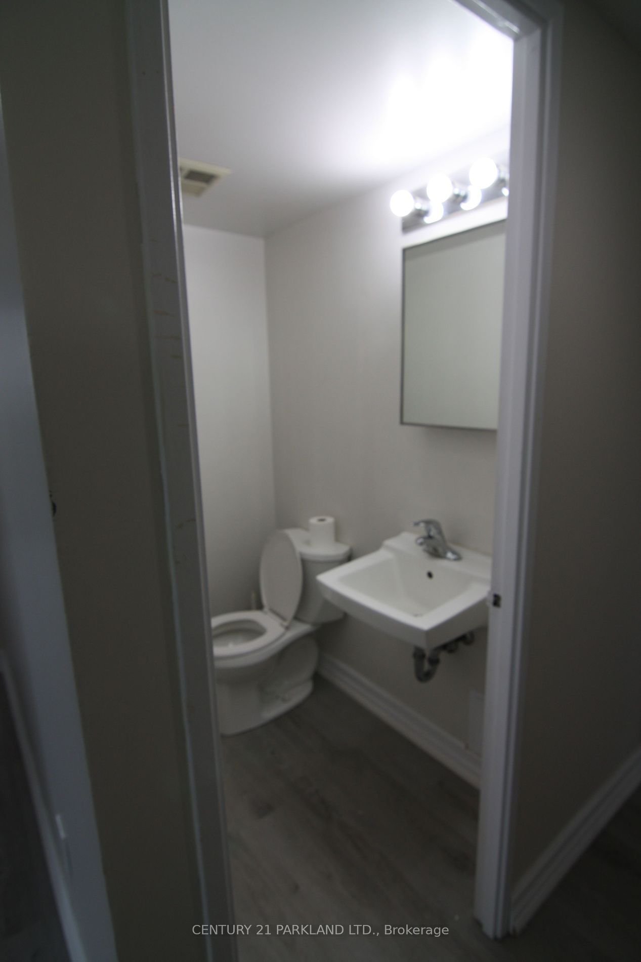 15 Sewells Rd, unit 504 for rent - image #7