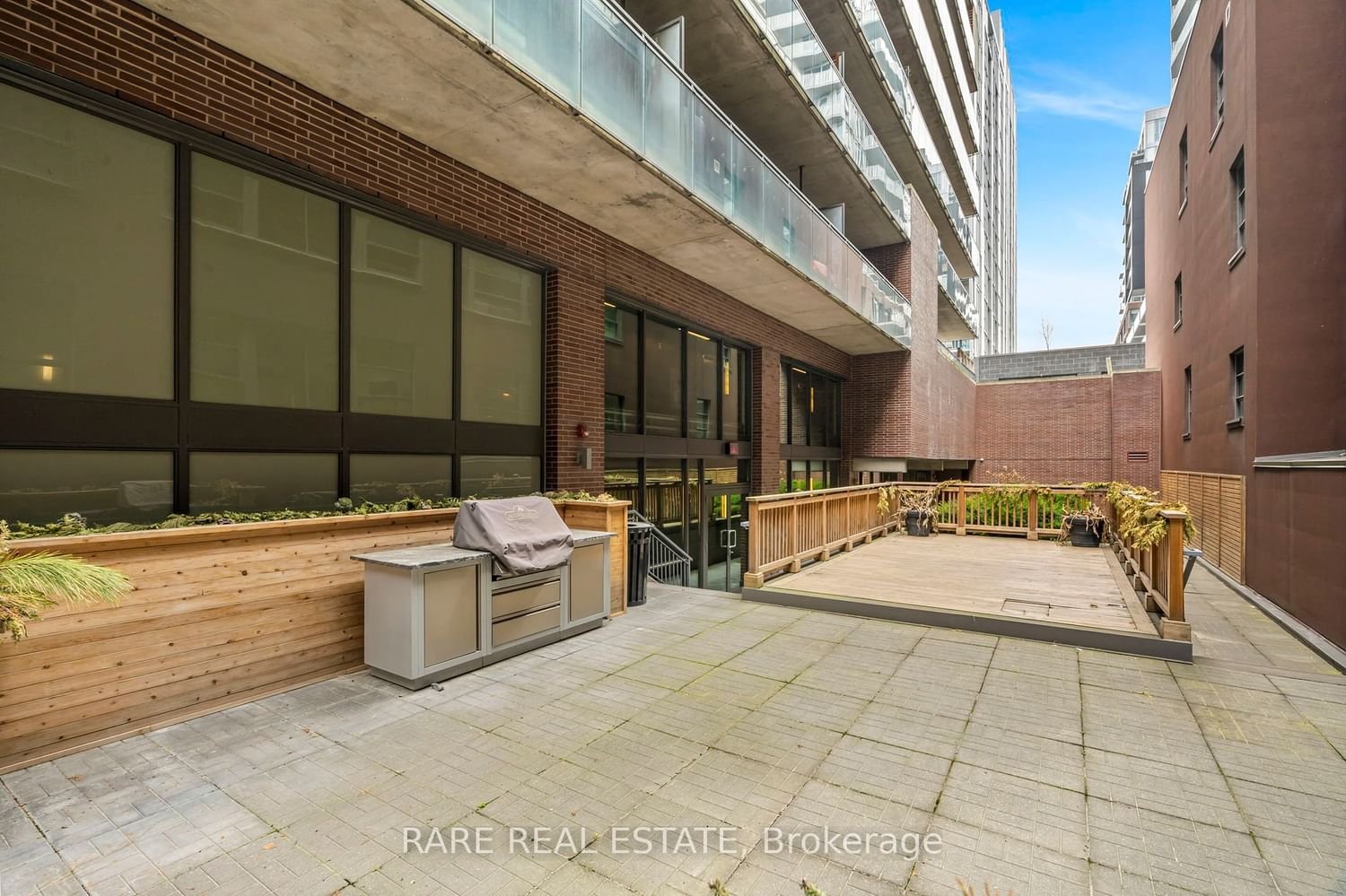 90 Broadview Ave, unit 414 for rent - image #37