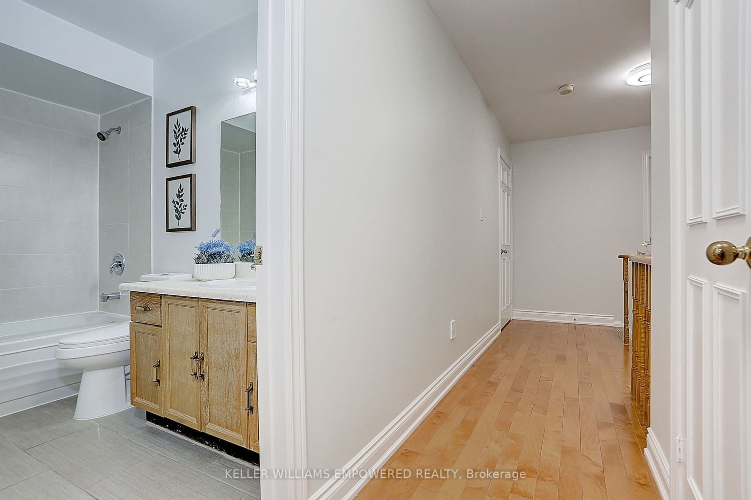 10 Cardwell Ave, unit 48 for sale - image #20