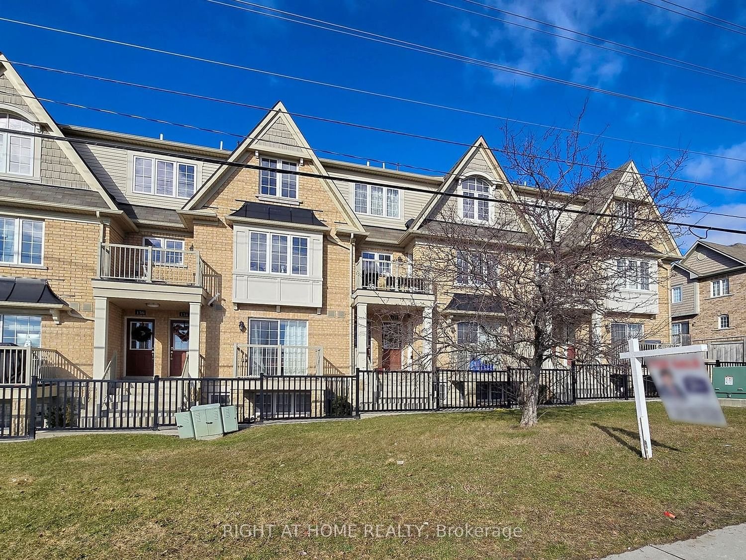 146 Kingston Rd W for sale  - image #1
