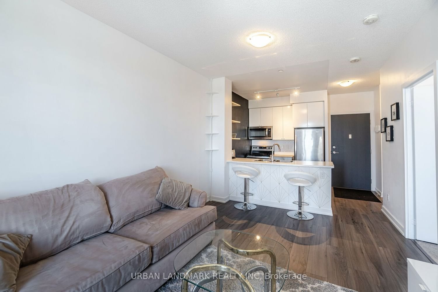 8 Trent Ave, unit 1210 for rent - image #9