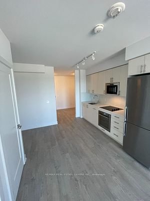 2550 Simcoe St W, unit 1511 for rent - image #5