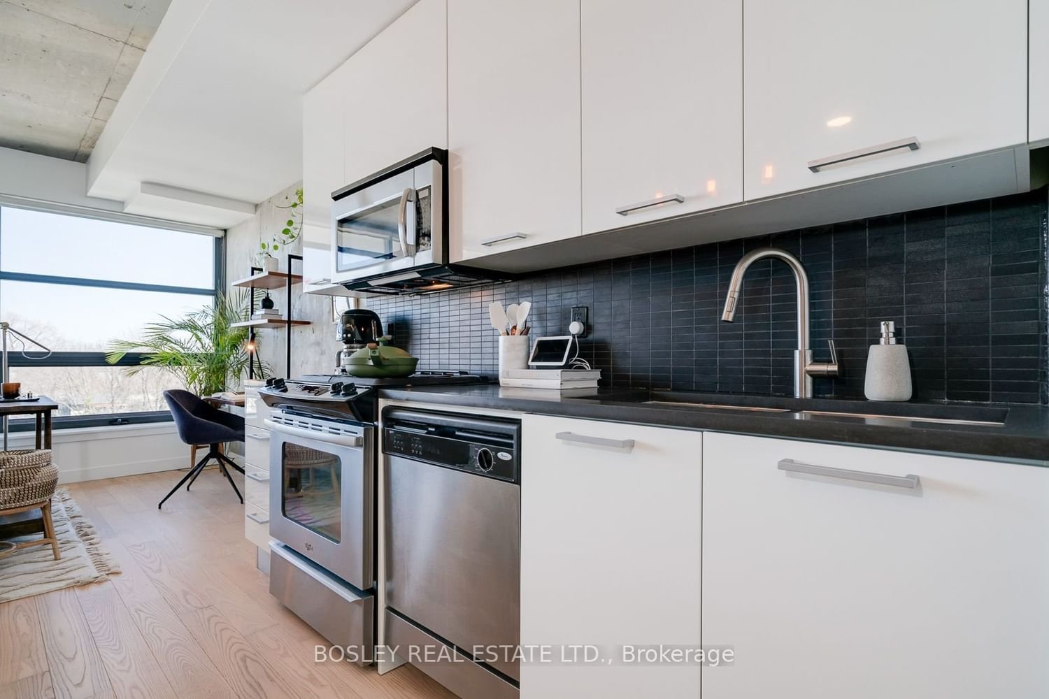 90 Broadview Ave, unit 503 for sale - image #11