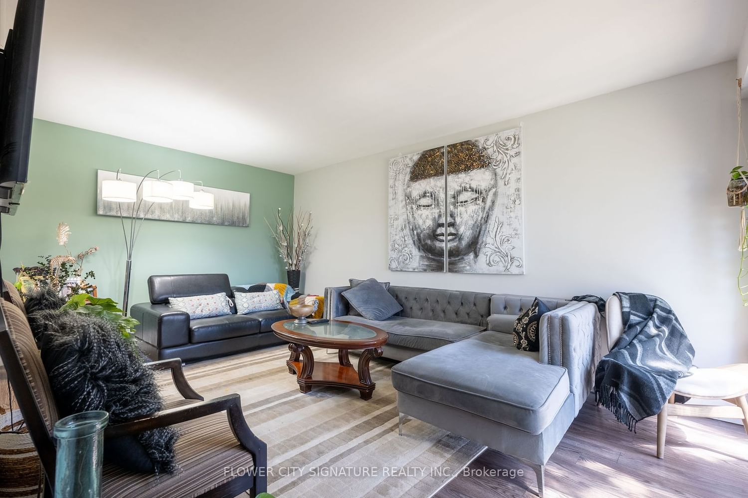 925 Bayly St, unit 70 for sale - image #4