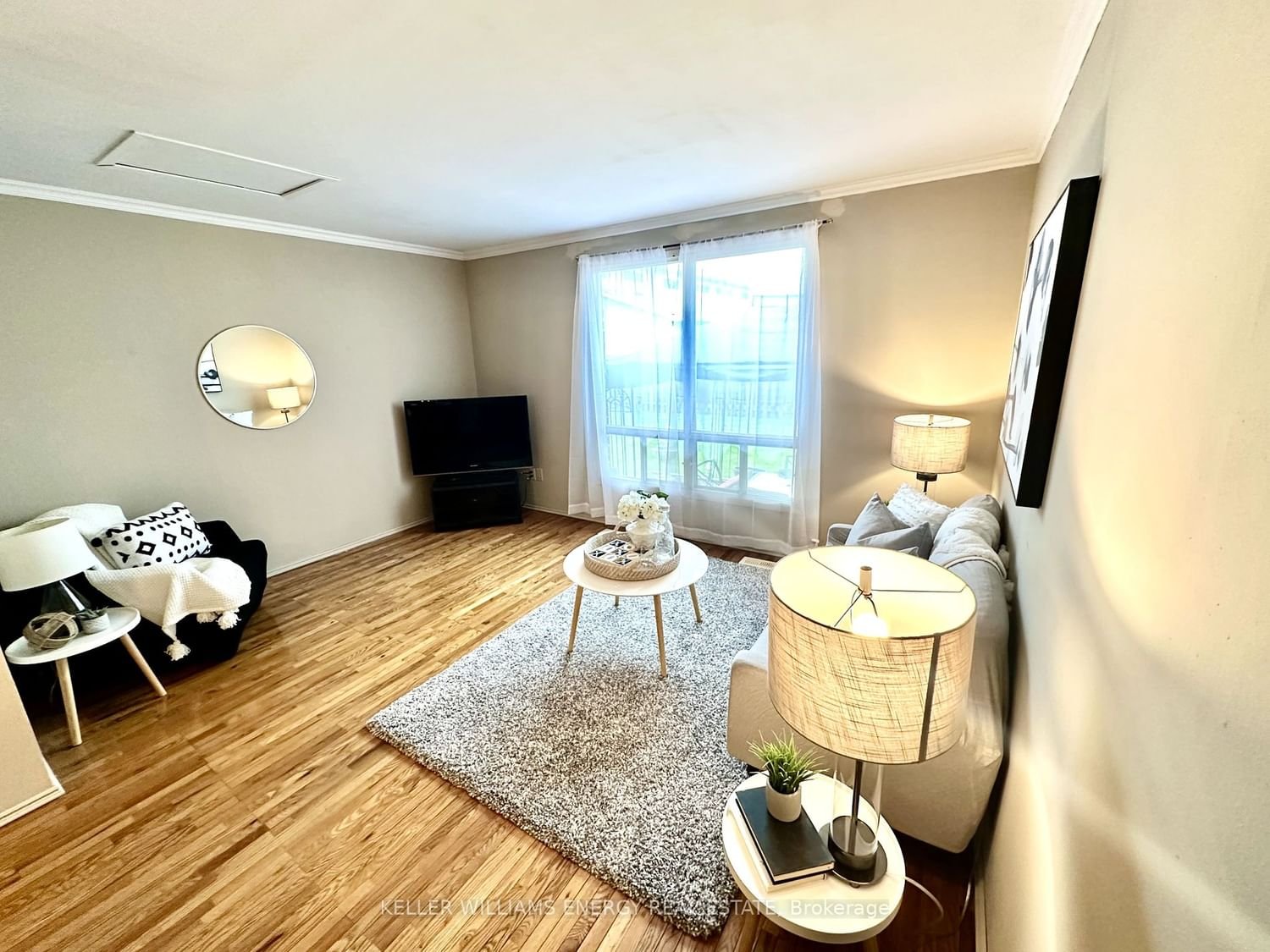 1133 Ritson Rd N, unit 108 for sale - image #3