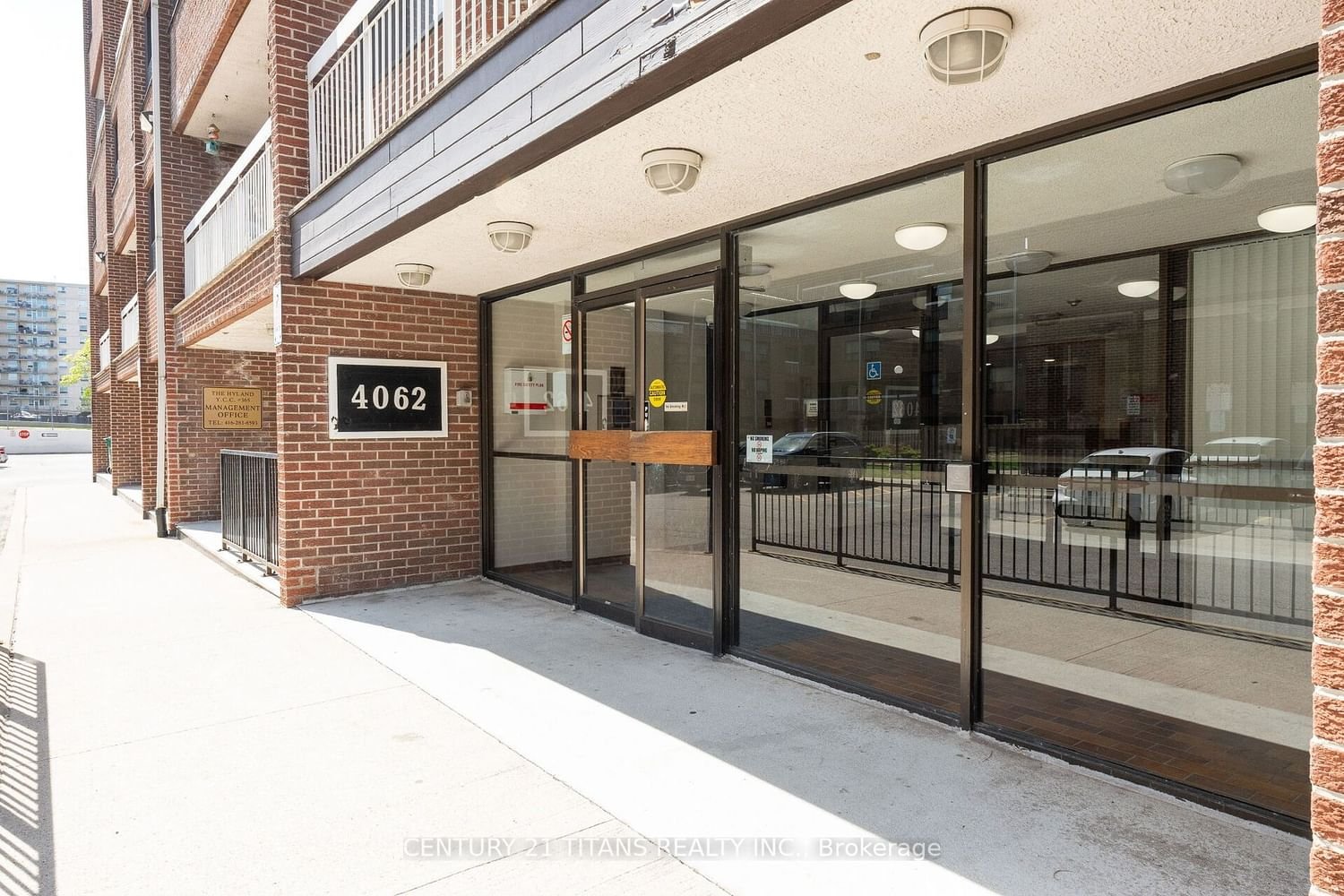 4062 Lawrence Ave E, unit 406 for rent - image #2