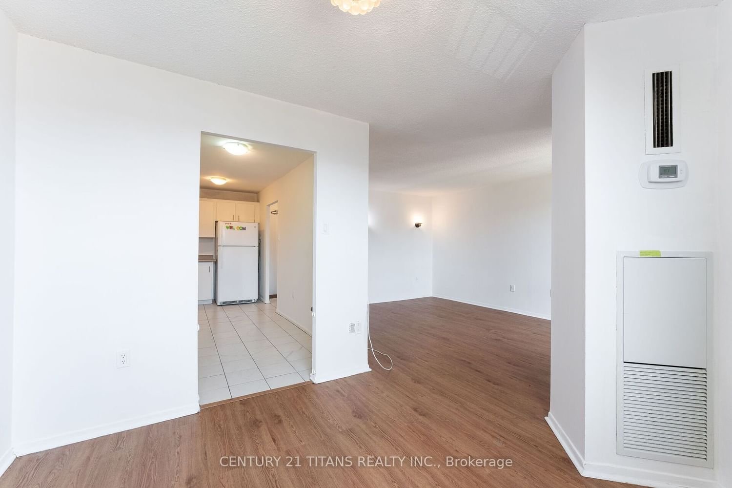 4062 Lawrence Ave E, unit 406 for rent - image #7
