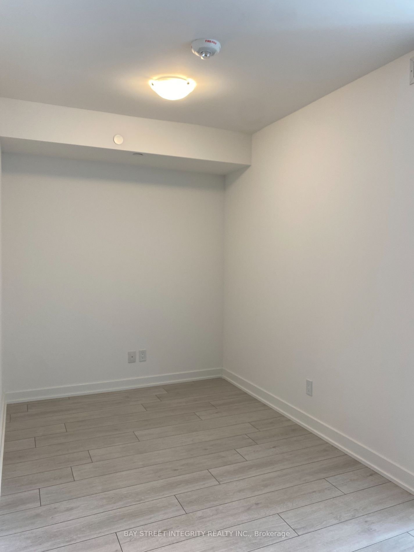 2033 Kennedy Rd S, unit 3609 for rent - image #7