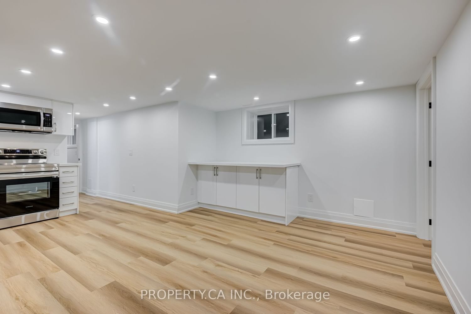 8 First Ave, unit lower for rent