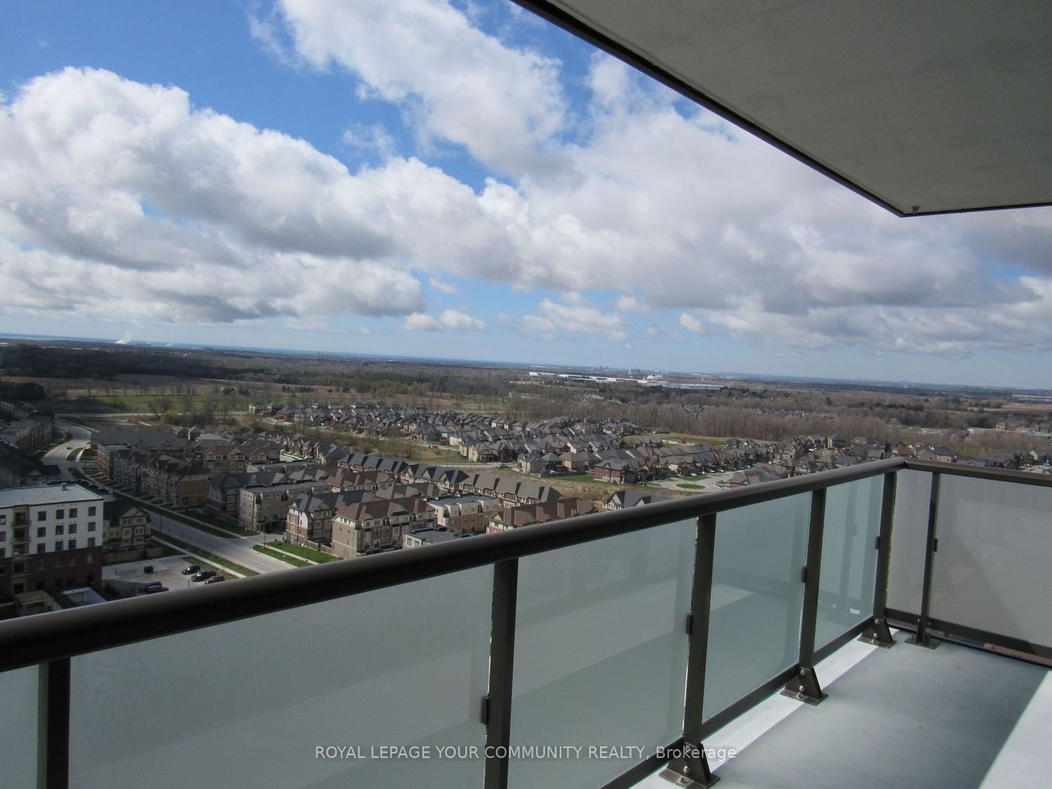 2550 Simcoe St N, unit 1916 for rent - image #15