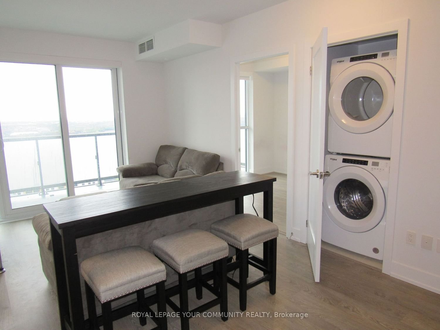2550 Simcoe St N, unit 1916 for rent - image #6