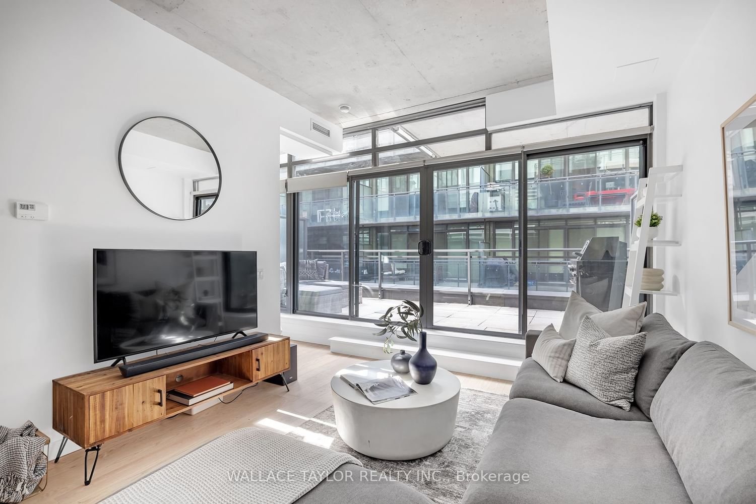 90 Broadview Ave, unit 524 for sale - image #10