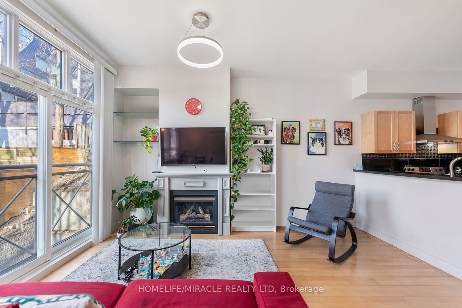 2362 Queen St E, unit 4 for sale - image #6