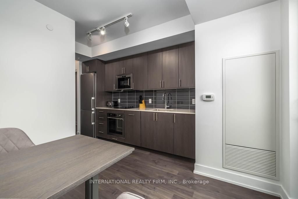 2550 Simcoe St N, unit 803 for rent - image #10