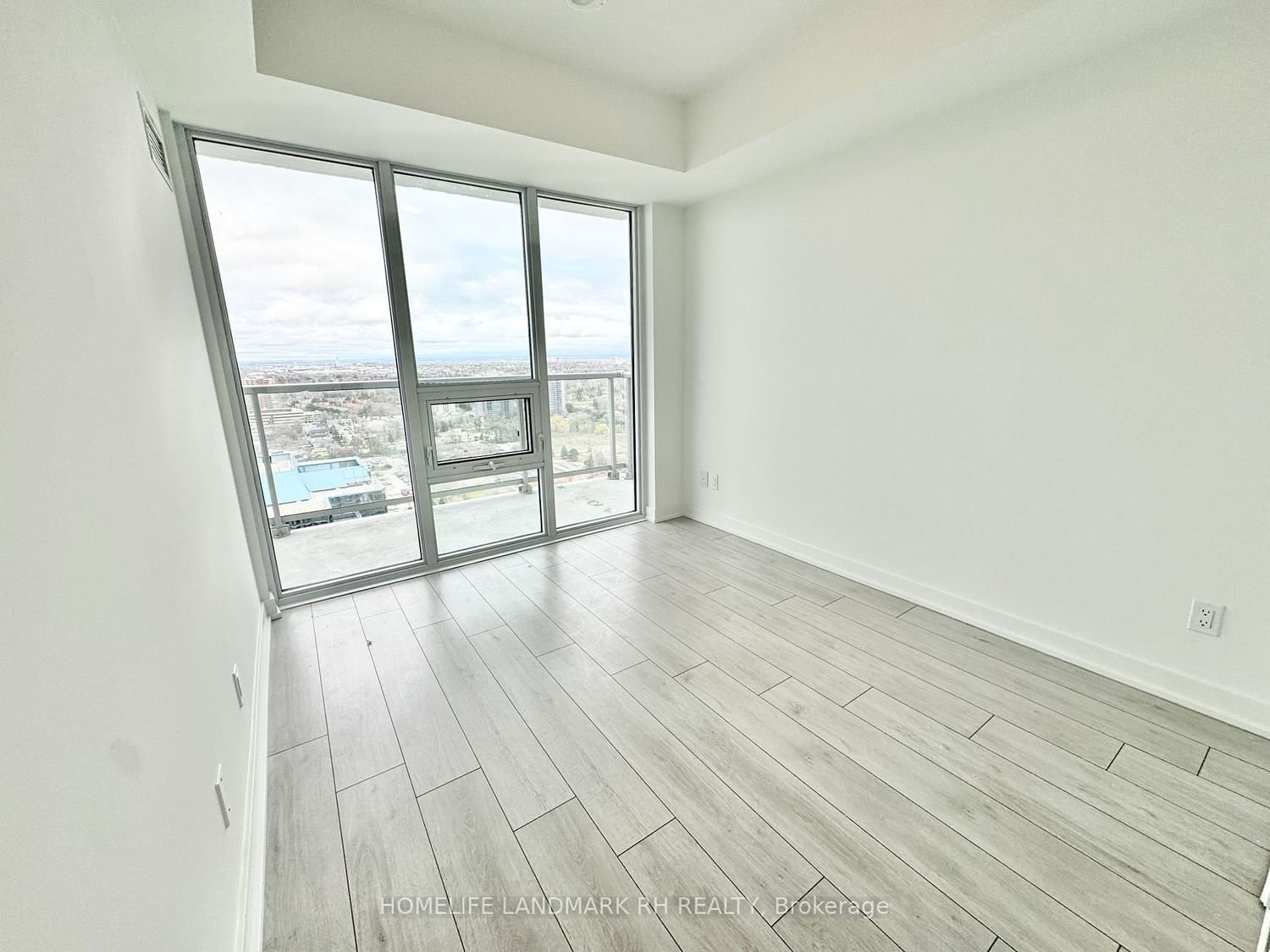 2031 Kennedy Rd, unit 3019 for rent - image #6