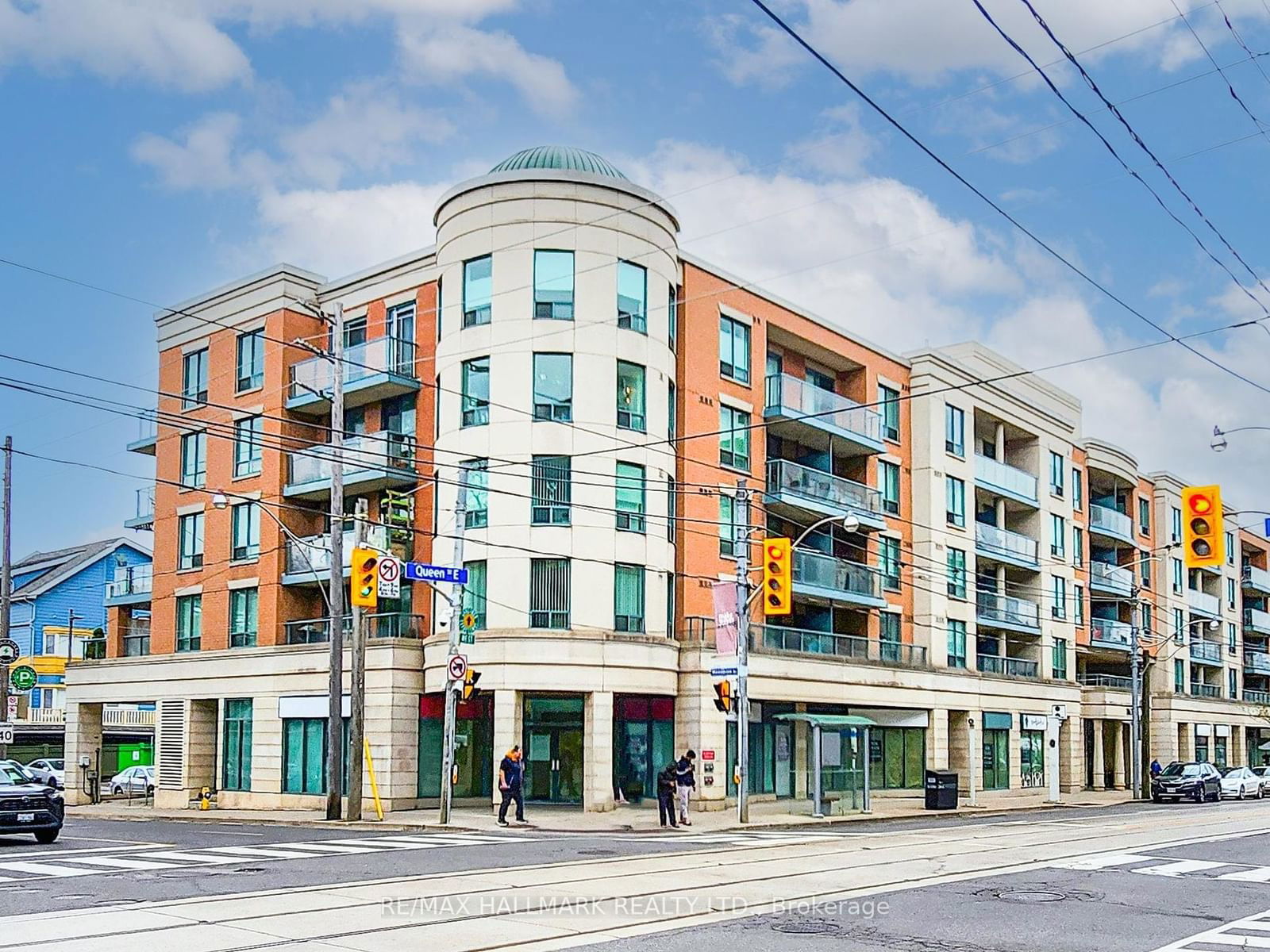 1863 Queen St E, unit 506 for sale