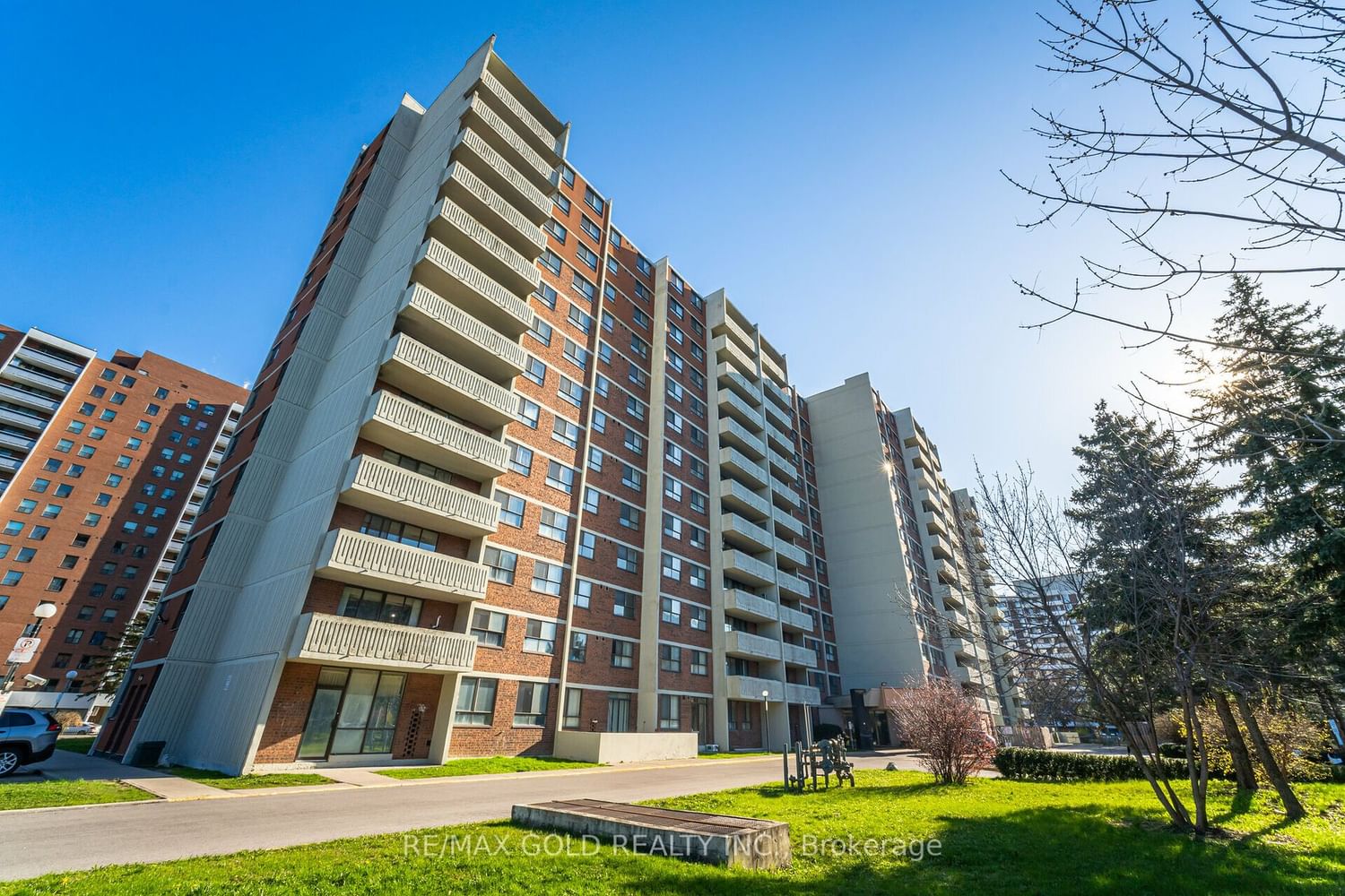 10 Stonehill Court Condos, Scarborough, Toronto