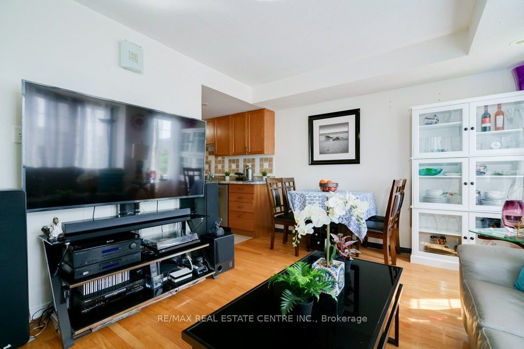 42 Pinery Tr, unit 125 for sale - image #5