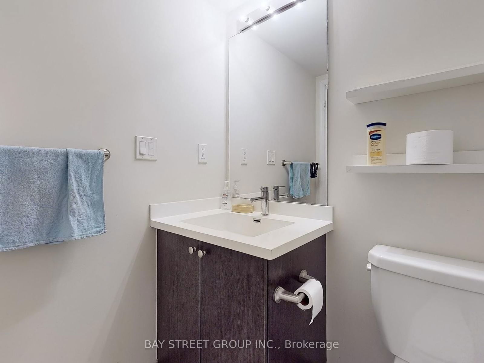 90 Orchid Place Dr, unit 315 for sale - image #15