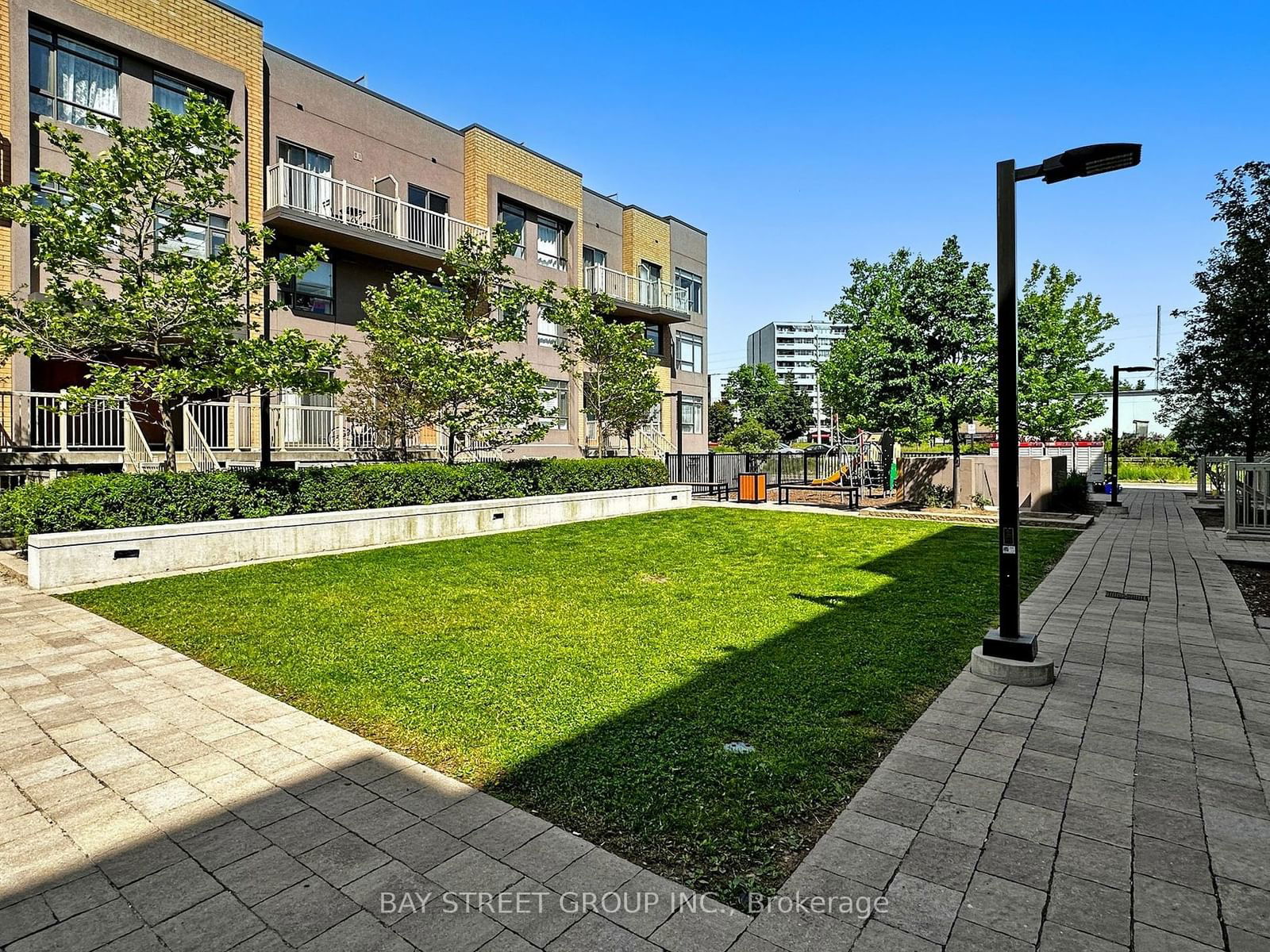 90 Orchid Place Dr, unit 315 for sale - image #19