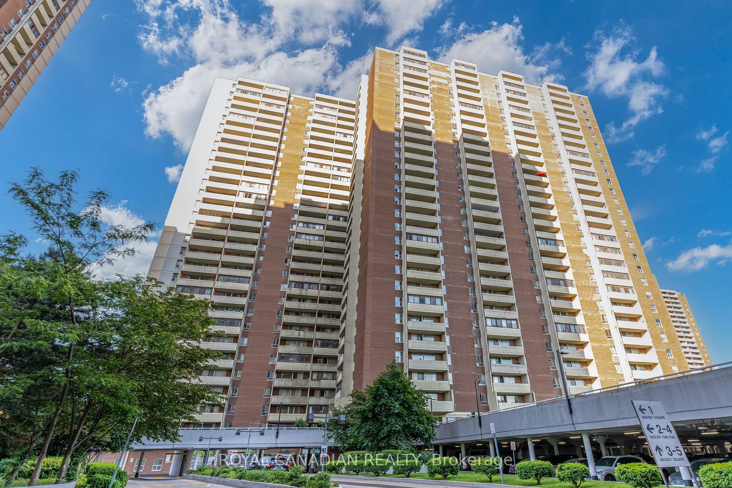 5 Massey Sq, unit 106 for sale - image #1