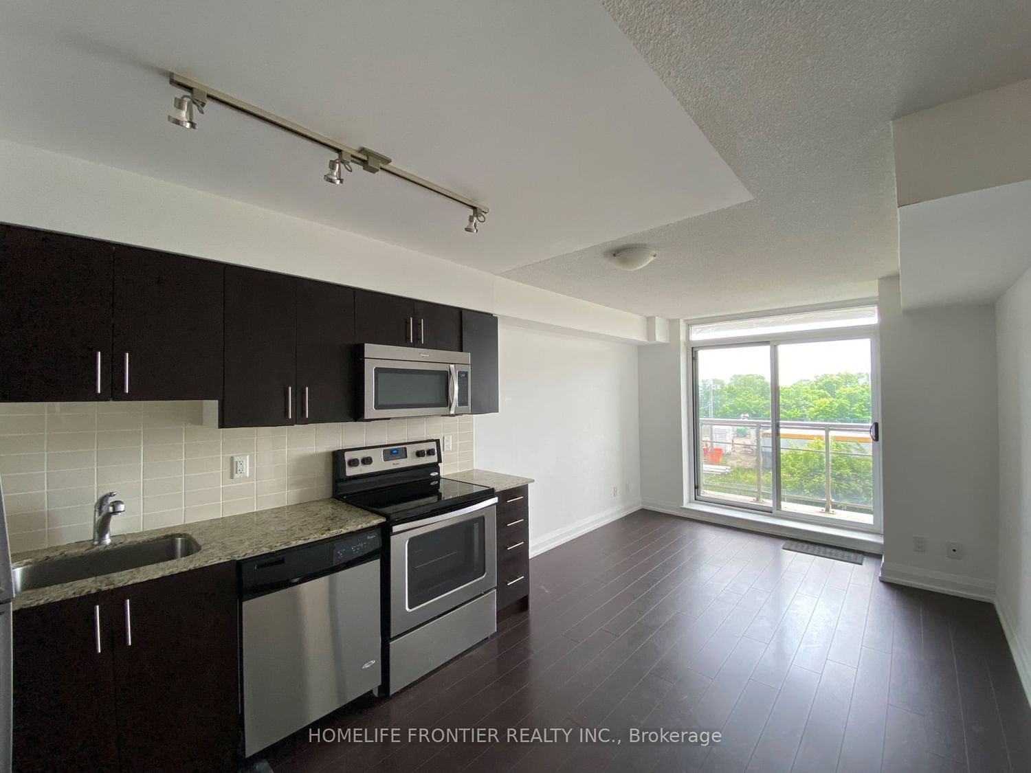 3520 Danforth Ave, unit 308 for sale - image #2