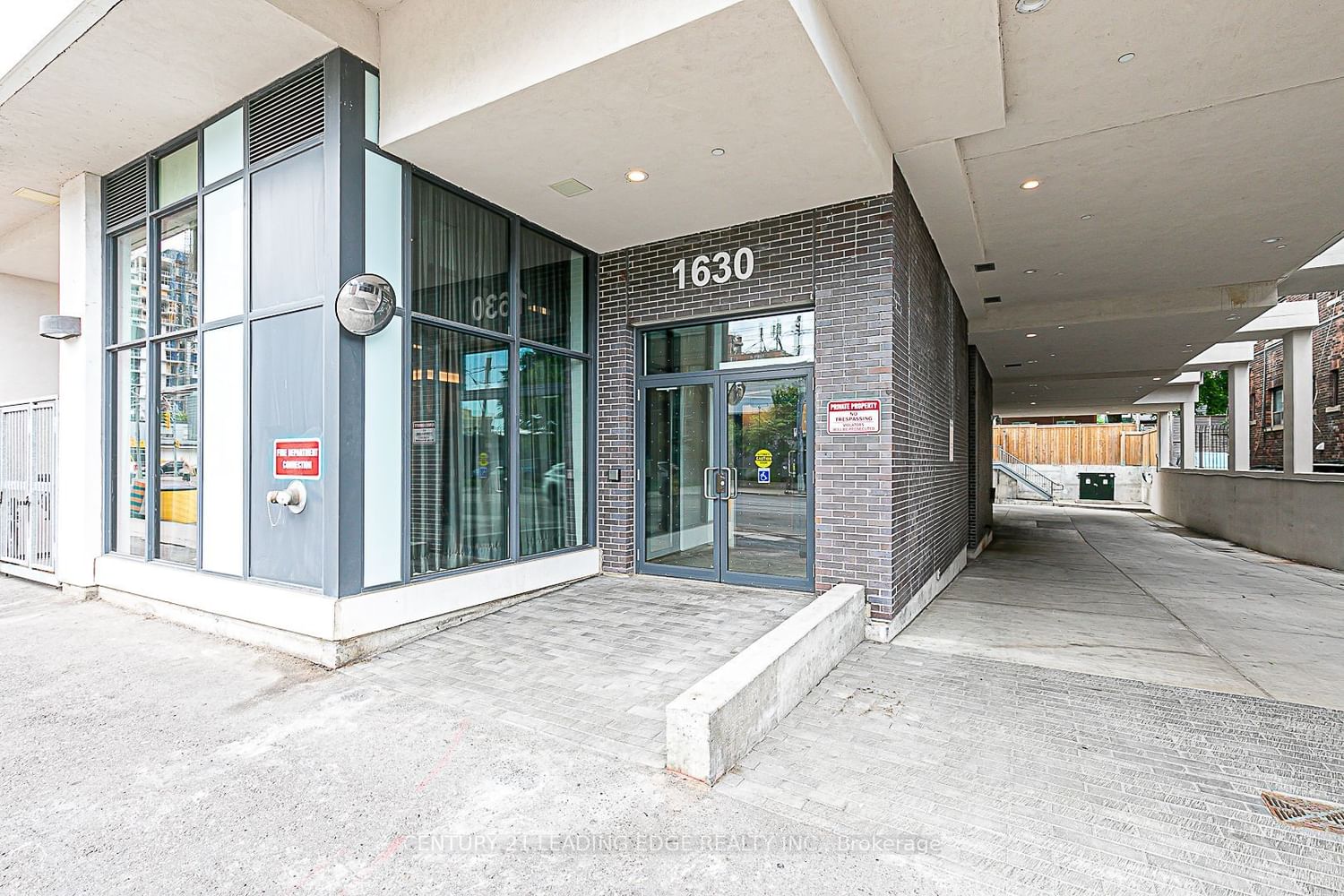 1630 Queen St E, unit 215 for sale - image #2