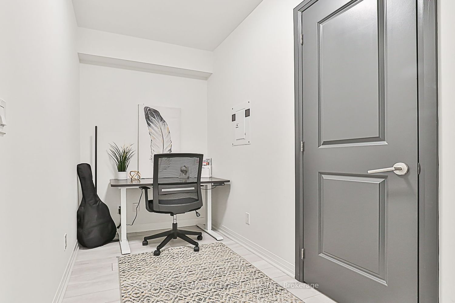 1630 Queen St E, unit 215 for sale - image #8