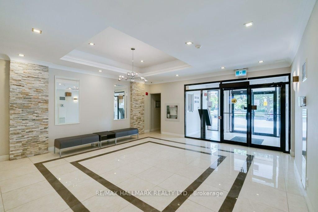 8 SilverBell Grve, unit 710 for sale - image #2