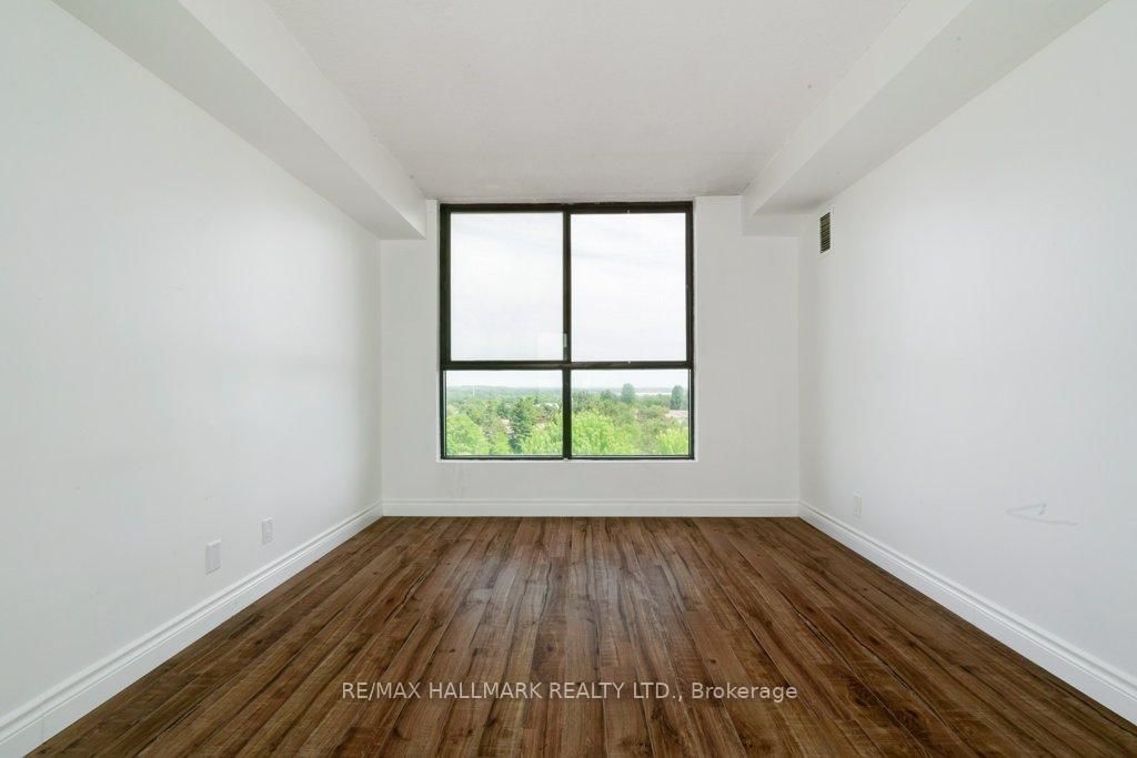 8 SilverBell Grve, unit 710 for sale - image #20