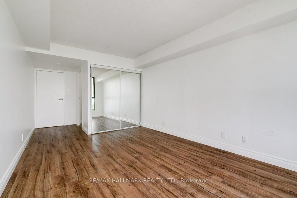 8 SilverBell Grve, unit 710 for sale - image #21