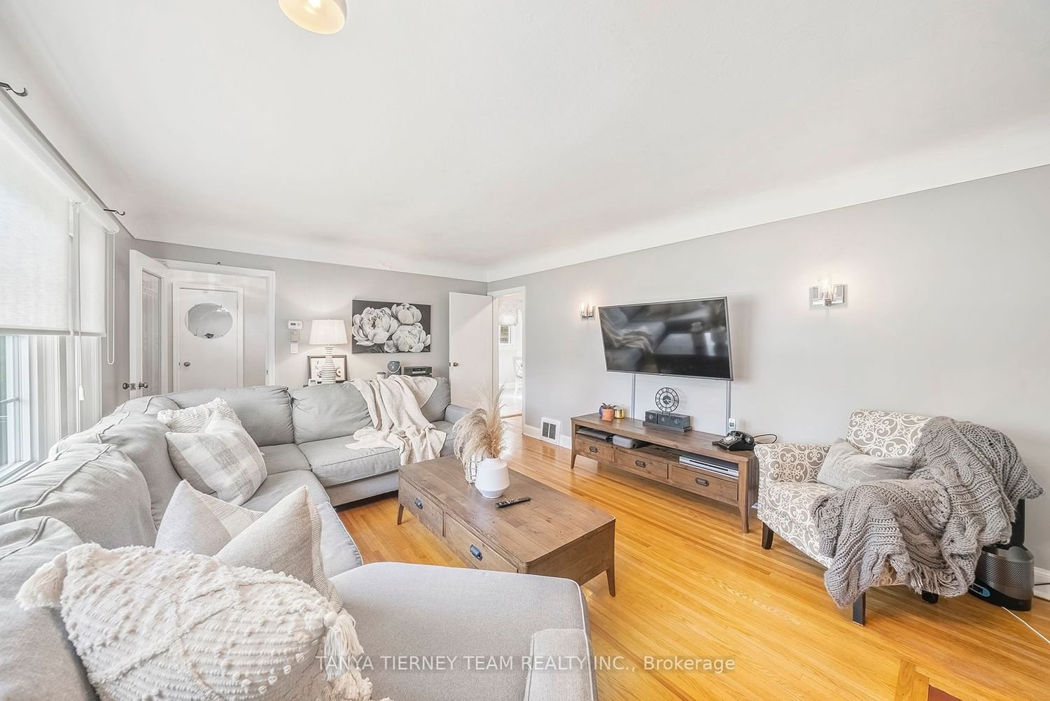 98 Sutherland Ave for sale  - image #15
