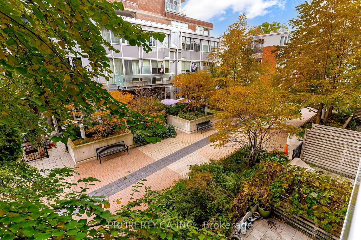 201 Carlaw Ave, unit 201 for sale - image #21