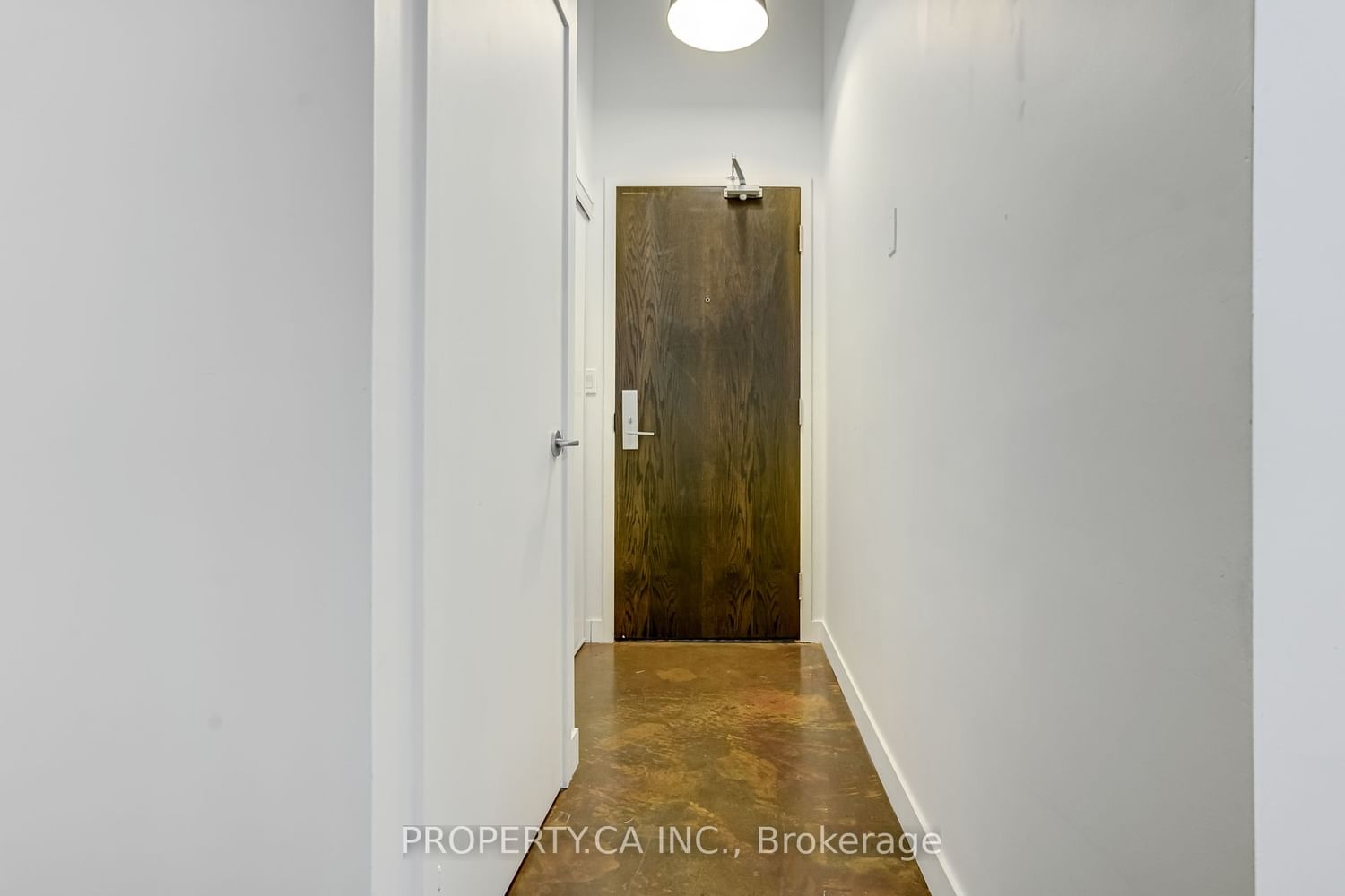 201 Carlaw Ave, unit 201 for sale - image #5