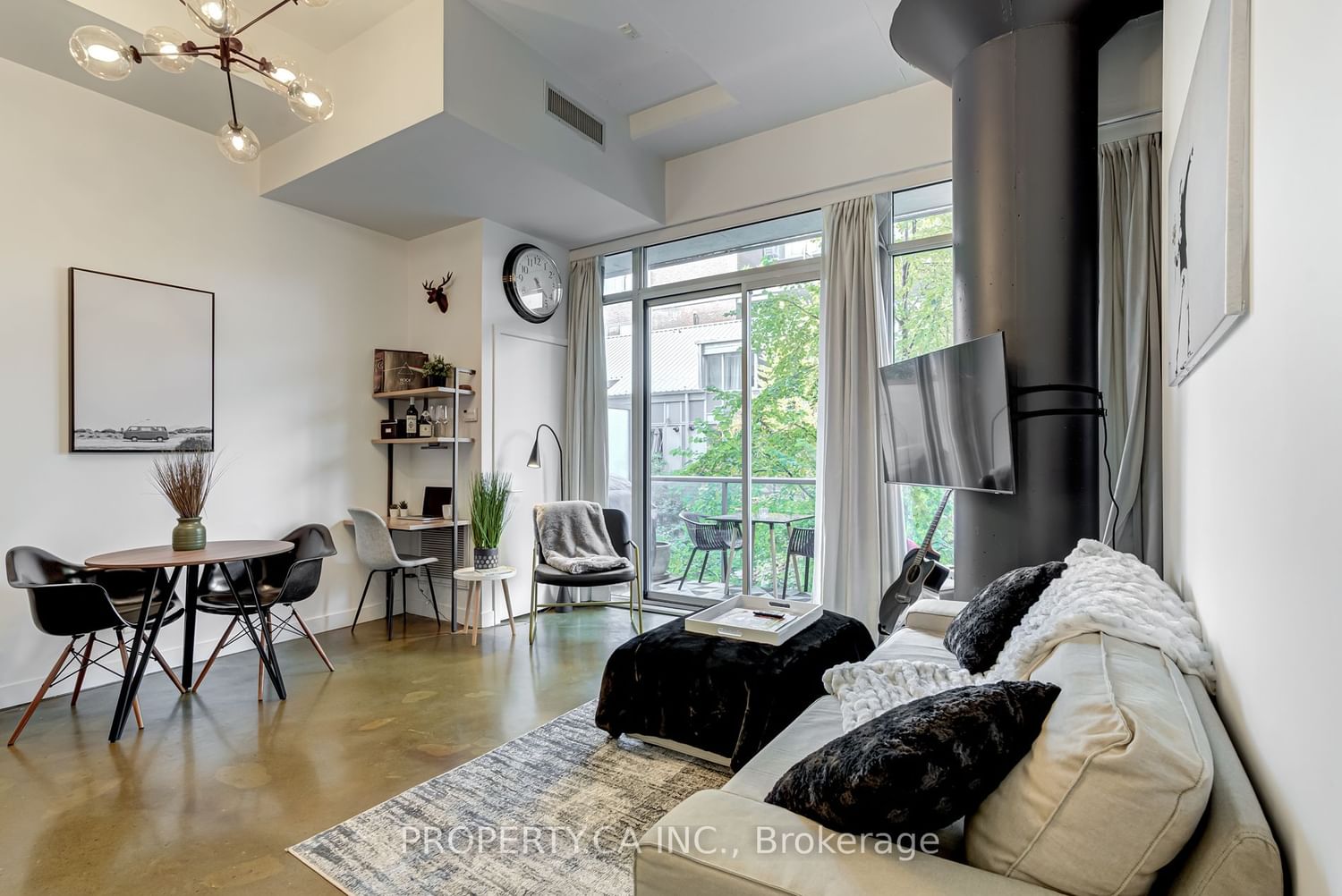 201 Carlaw Ave, unit 201 for sale - image #7