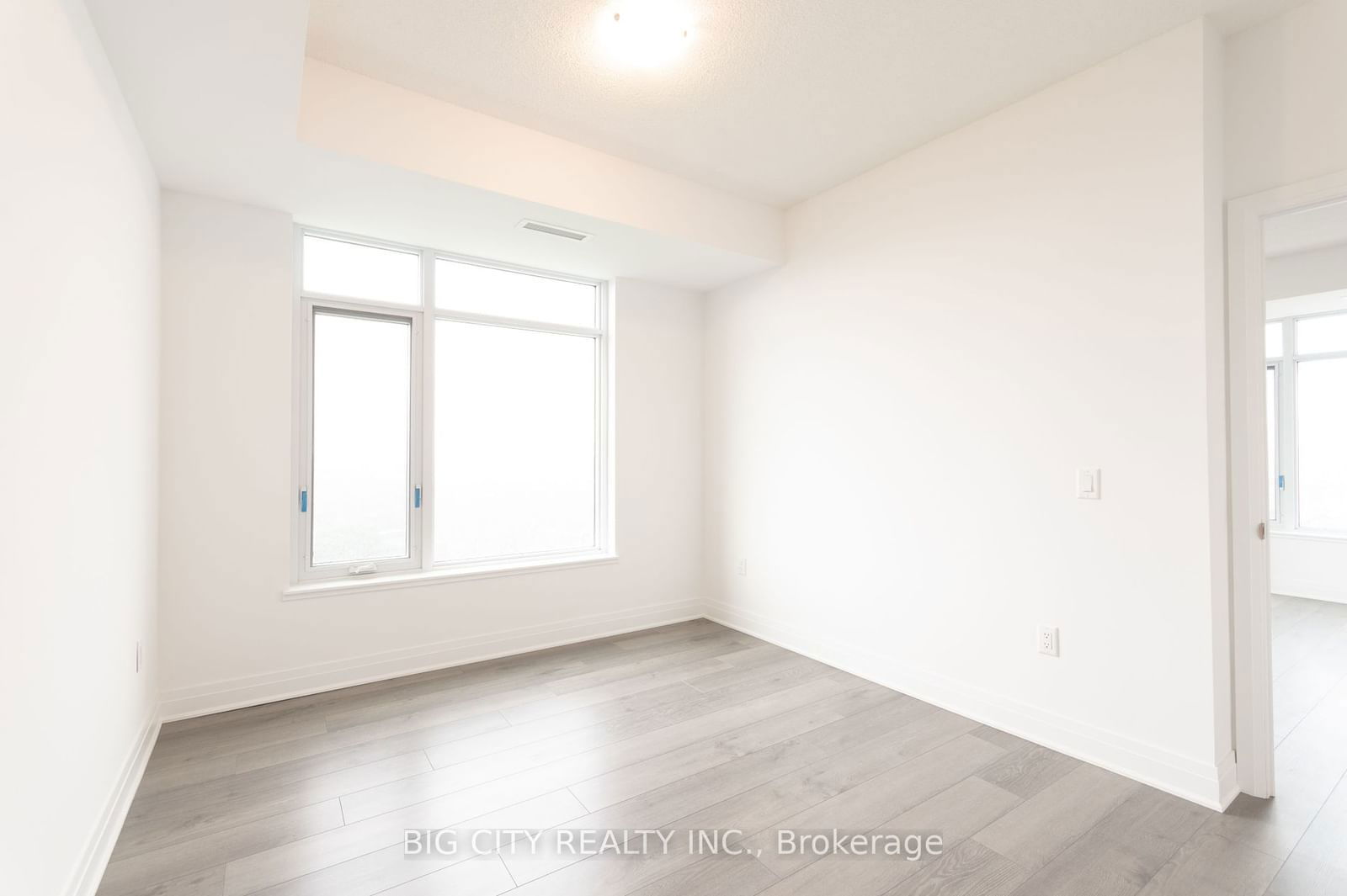 3220 Sheppard Ave E, unit 1404 for sale