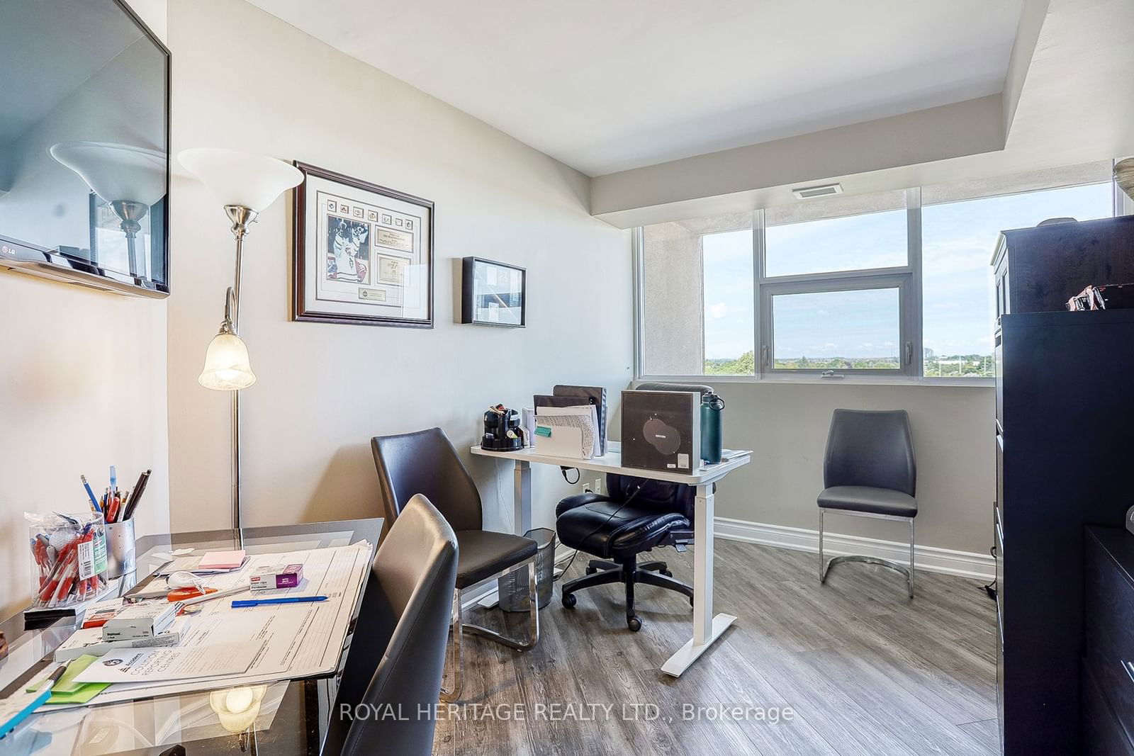 2 Westney Rd N, unit 611 for sale