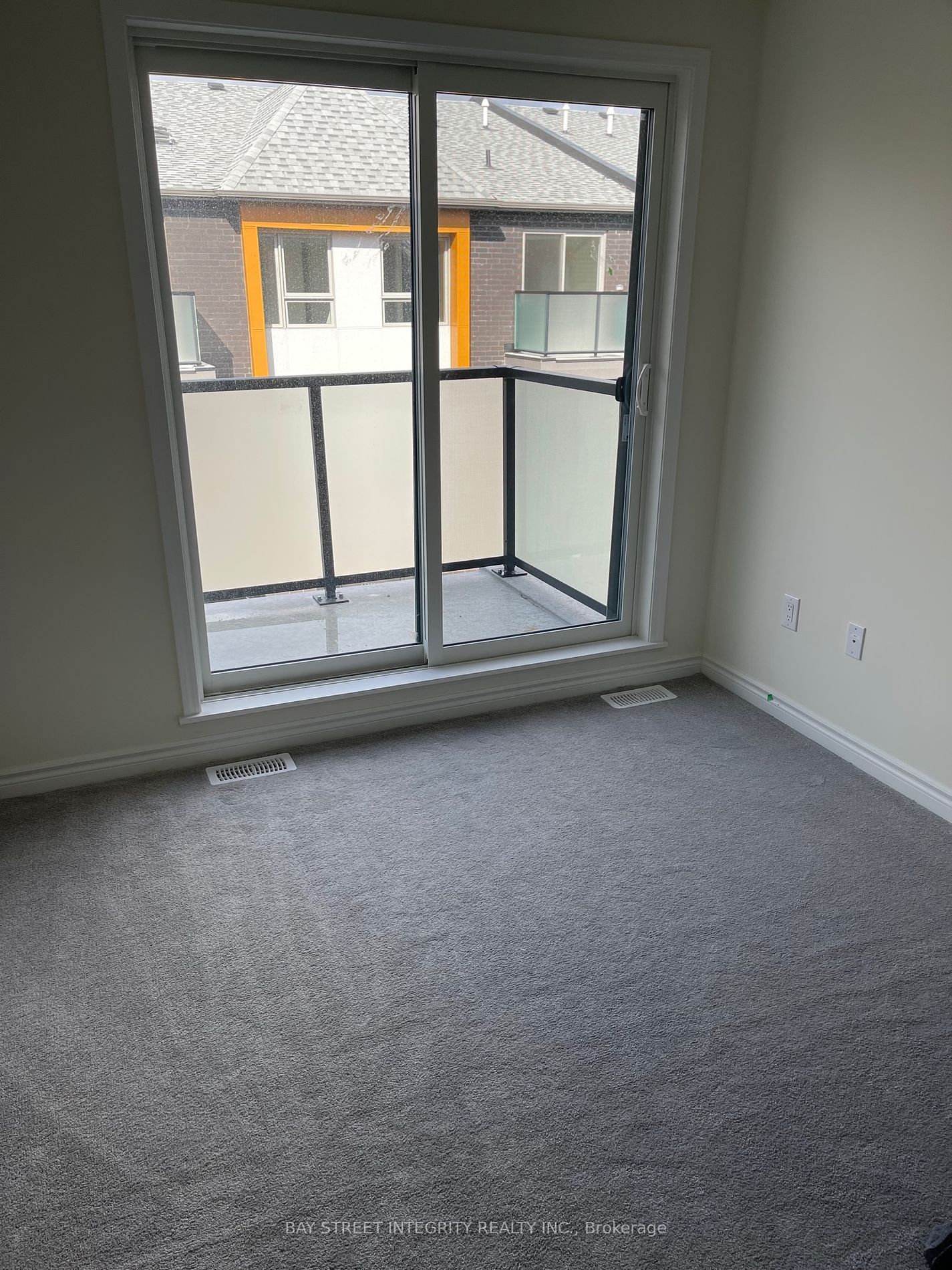 2791 Eglinton Ave E, unit 541 for rent - image #2