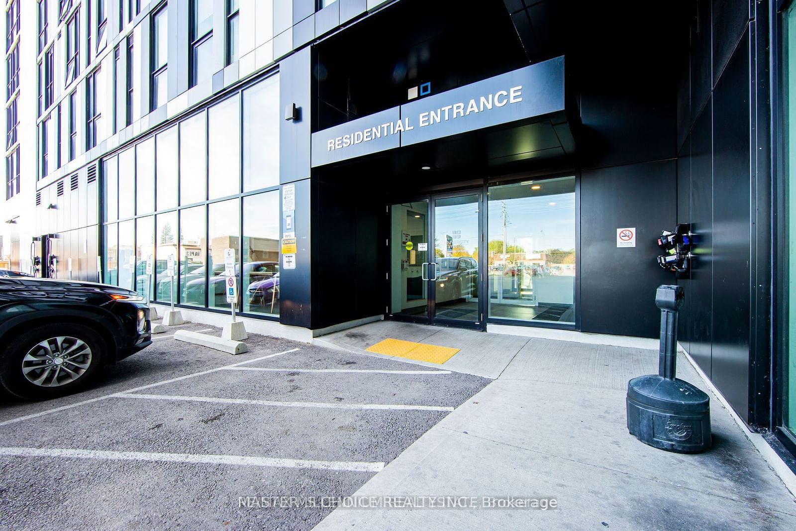 1900 Simcoe St N, unit 726 for sale - image #3