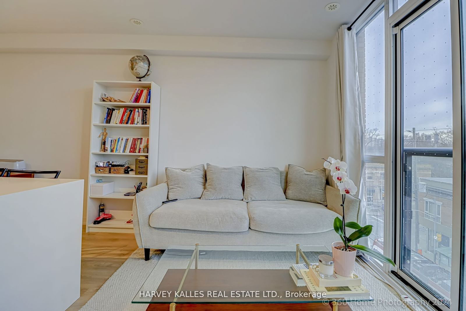 899 Queen St E, unit 402 for sale - image #10