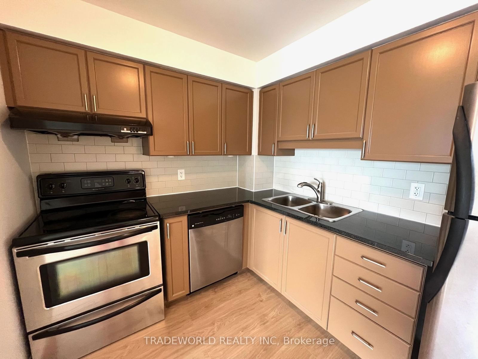 60 Town Centre Crt, unit 708 for sale - image #6