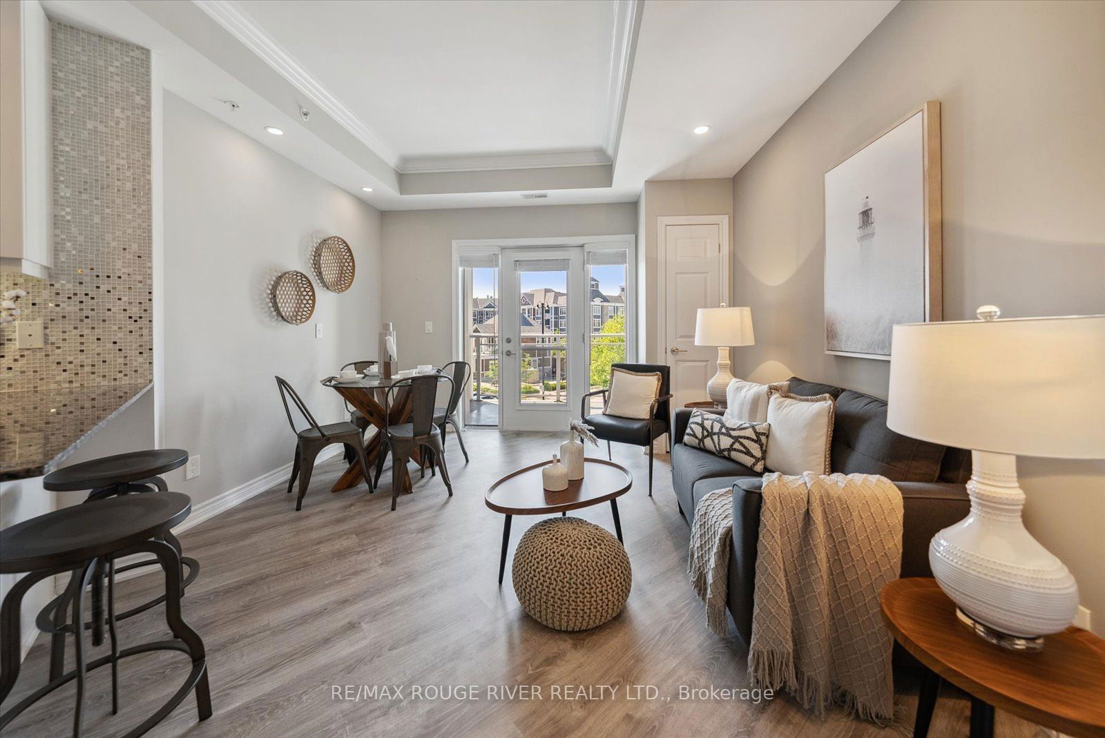 680 Gordon St, unit 301 for sale - image #13