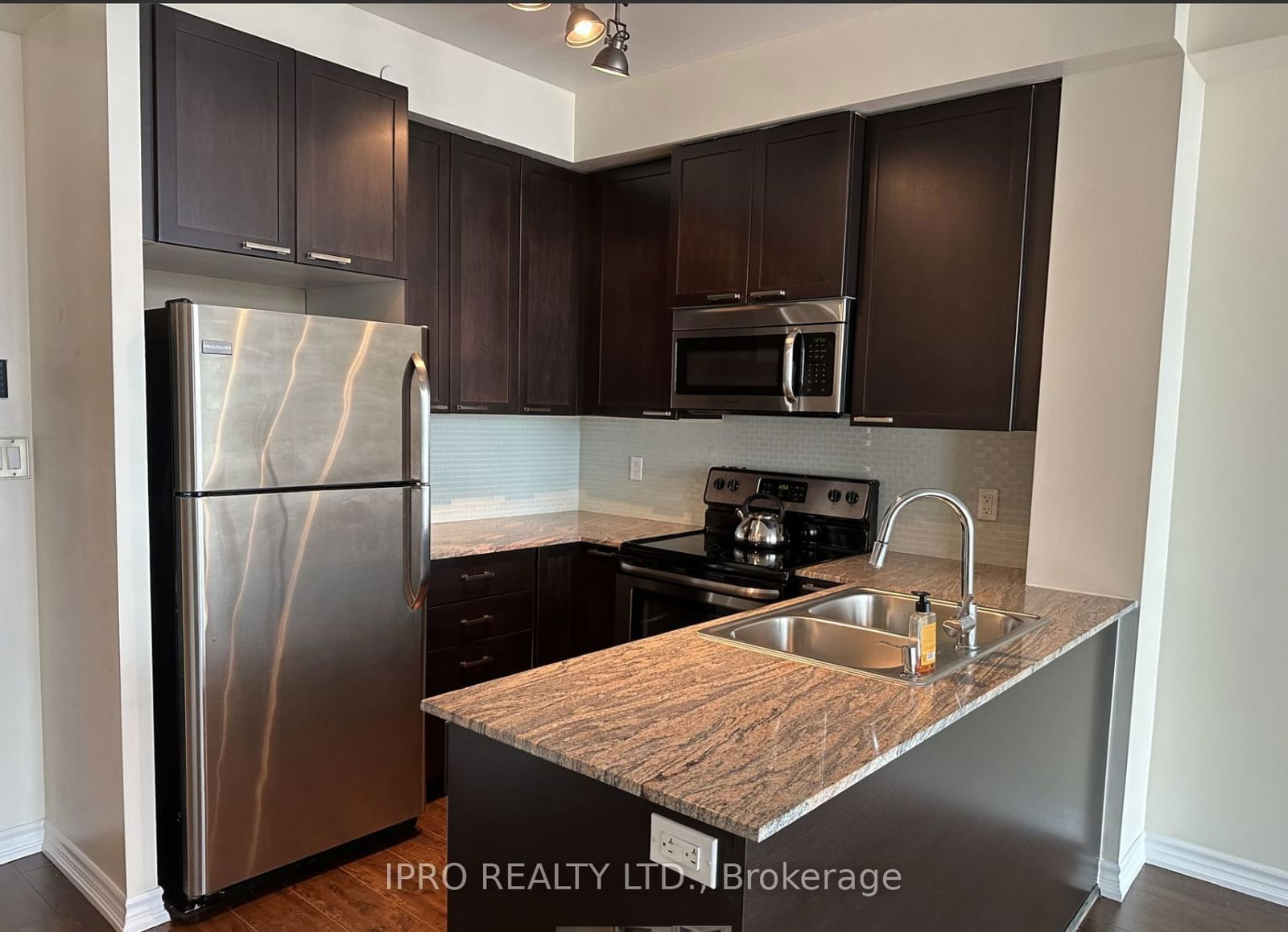 1328 Birchmount Rd, unit 609 for sale - image #9