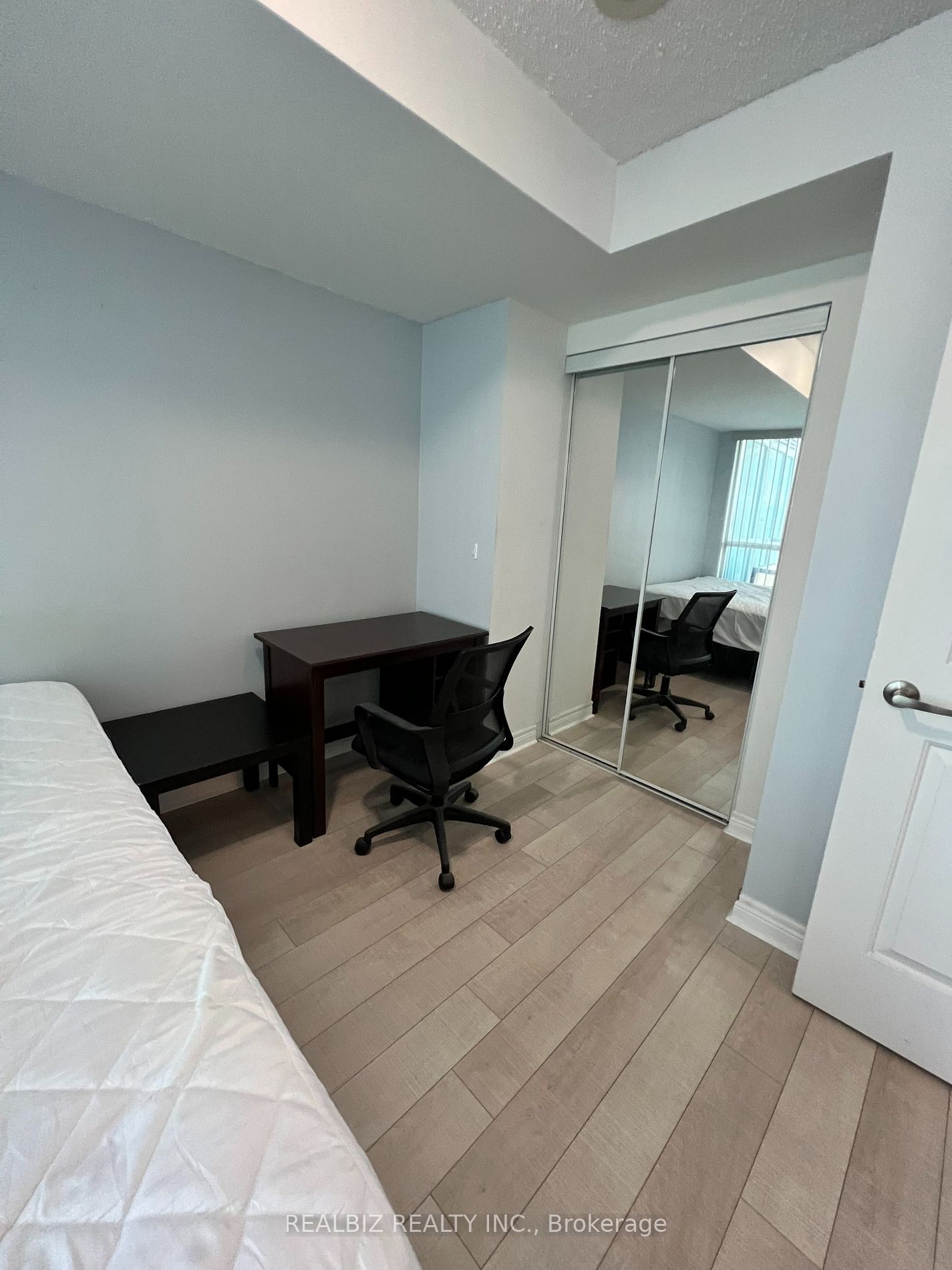 50 Town Centre Crt, unit 1106 for rent - image #7