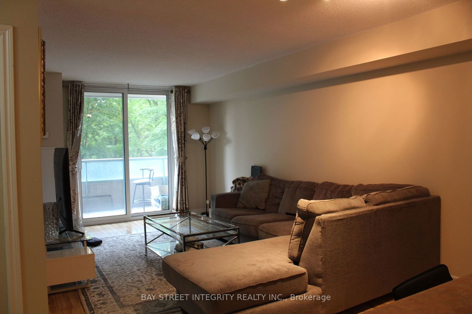 61 Town Centre Crt S, unit 811 for rent - image #4