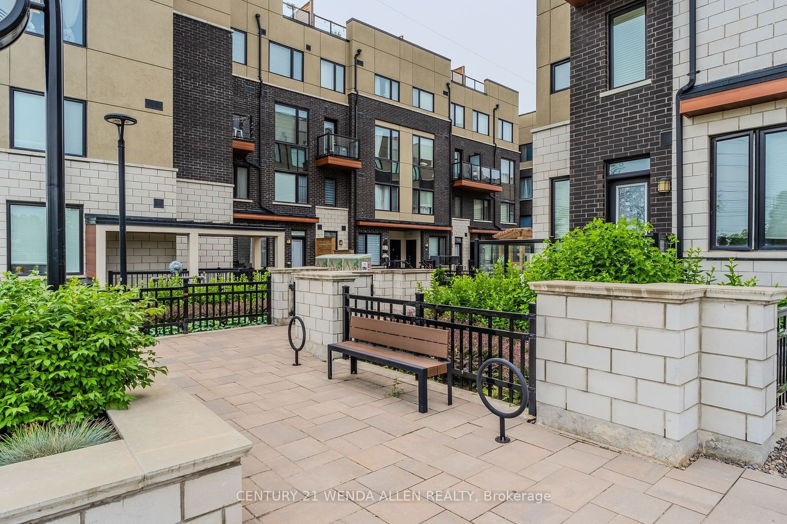 1555 Kingston Rd, unit 101 for sale - image #28